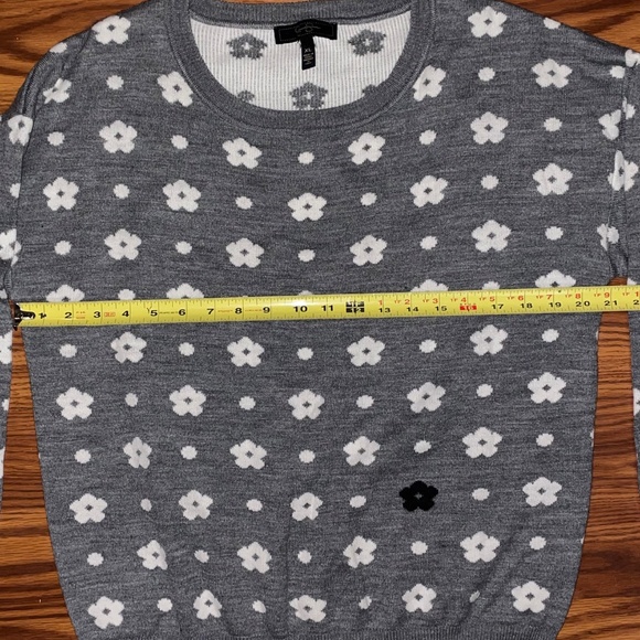 Jessica Simpson Sweater - One Black Flower (Like Lady Di’s Black Sheep Sweater) - Picture 2 of 6